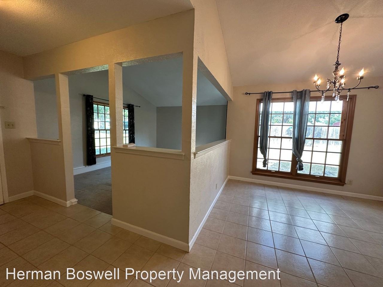 324 Overcrest Dr - Photo 2 of 21
