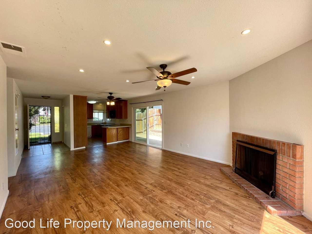 3009 Saddlewood Dr - Photo 3 of 19