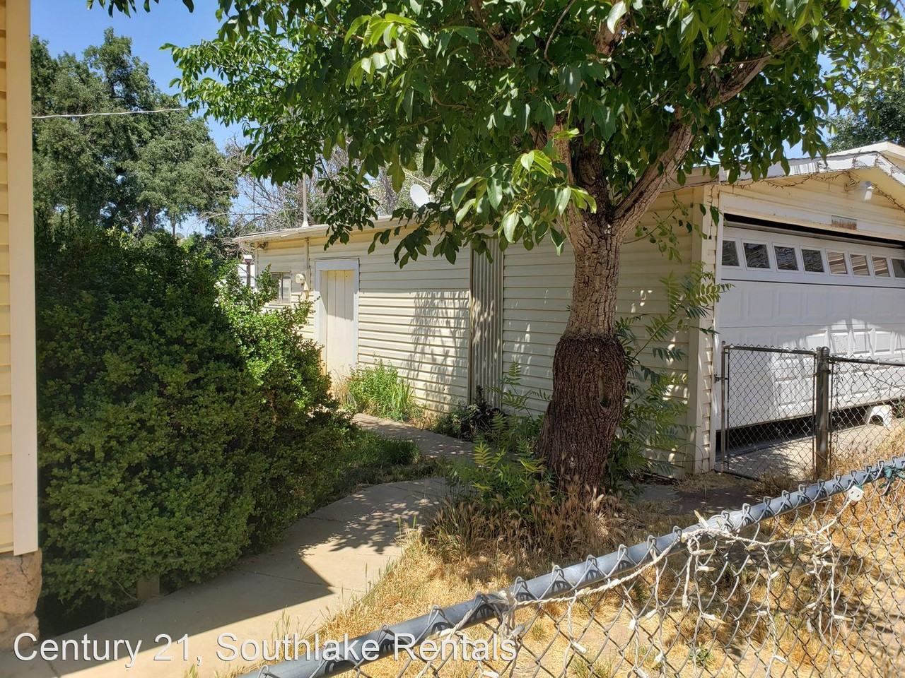 9400 Bonham Rd - Photo 2 of 3