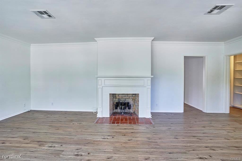 1788 Sharon Pl - Photo 3 of 11