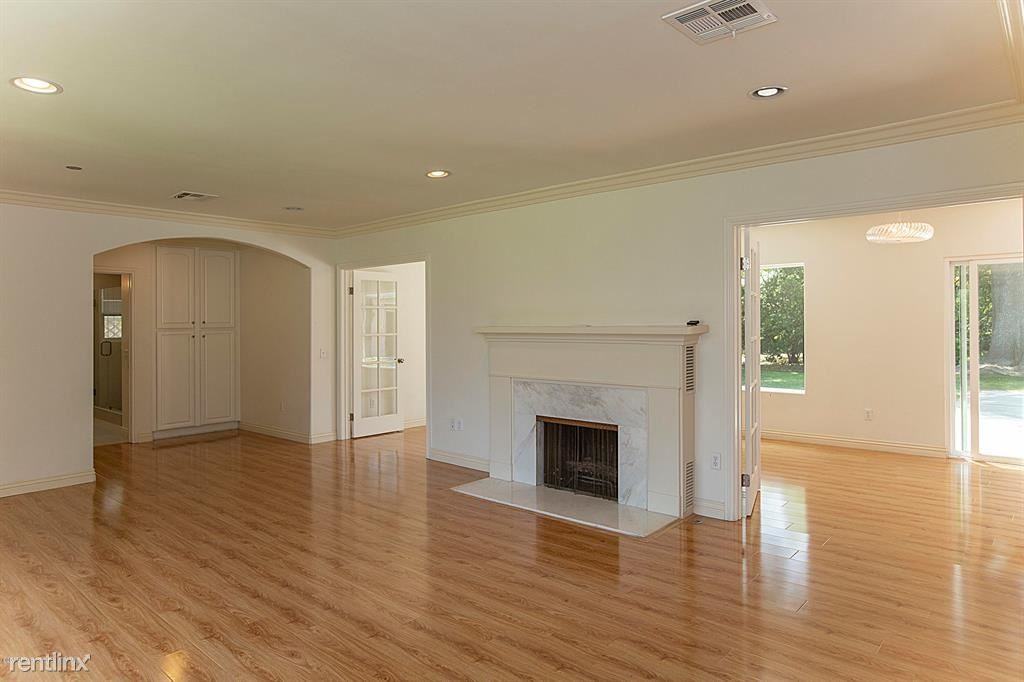 4463 Chevy Chase Dr - Photo 2 of 11