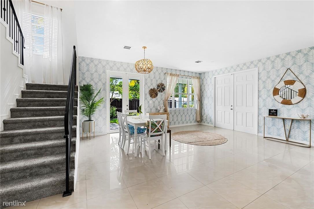 404 Sw 15th St - Photo 3 of 27