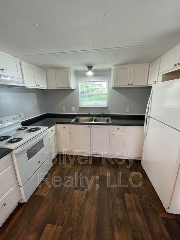 127 County Road - Photo 3 of 8