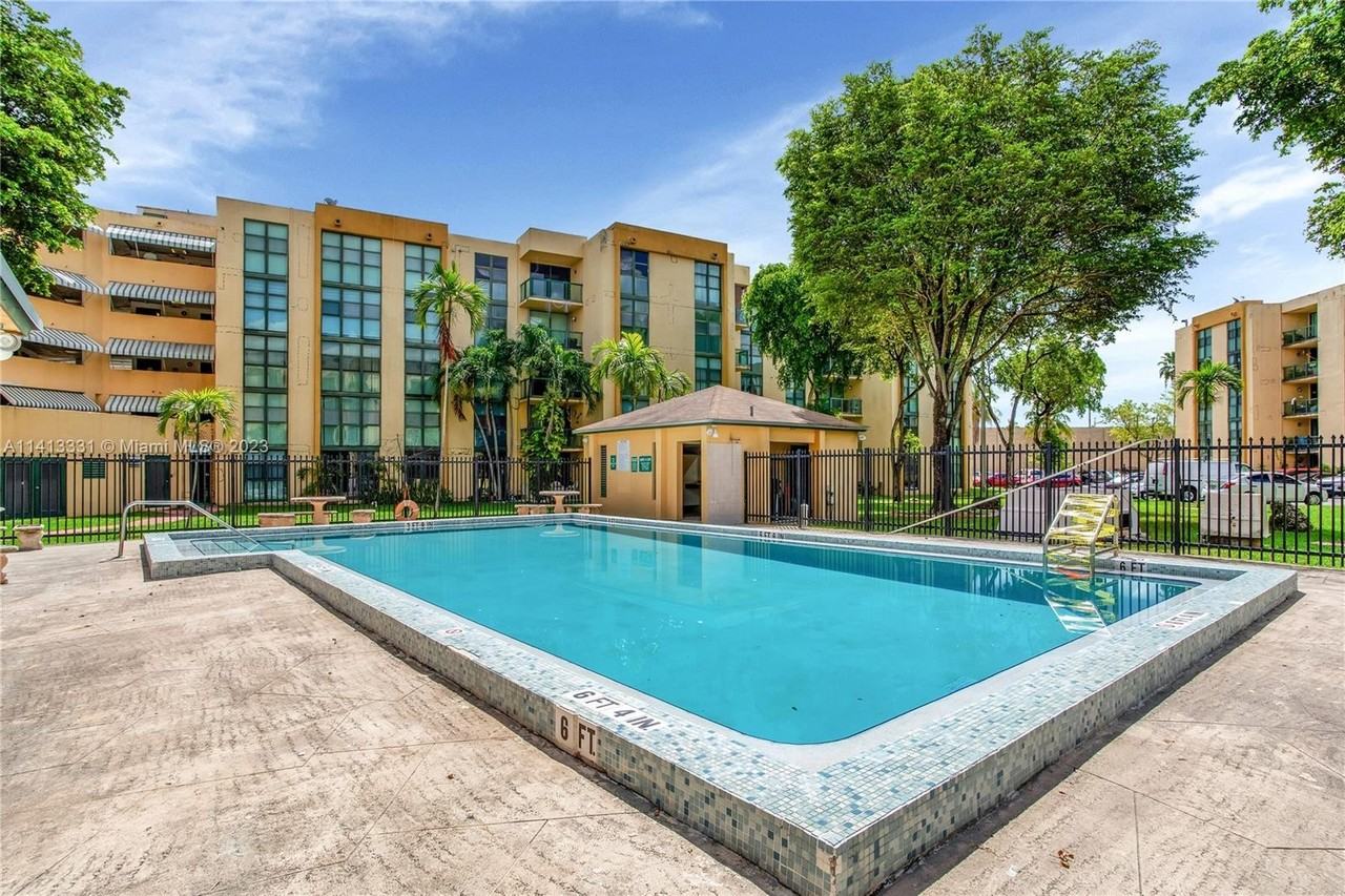 11750 Sw 18th St 2081, Tamiami, FL 33175 3 Bedroom Condo for 2,850/month Zumper