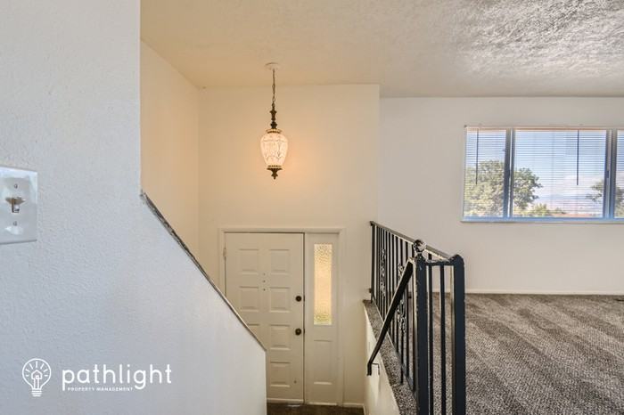 5291 W Mountain Men Dr - Photo 2 of 19