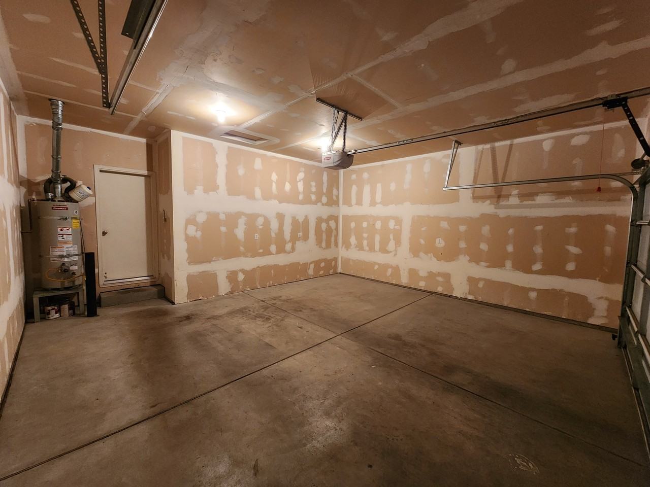 4337 Mckinley St Ne - Photo 3 of 41