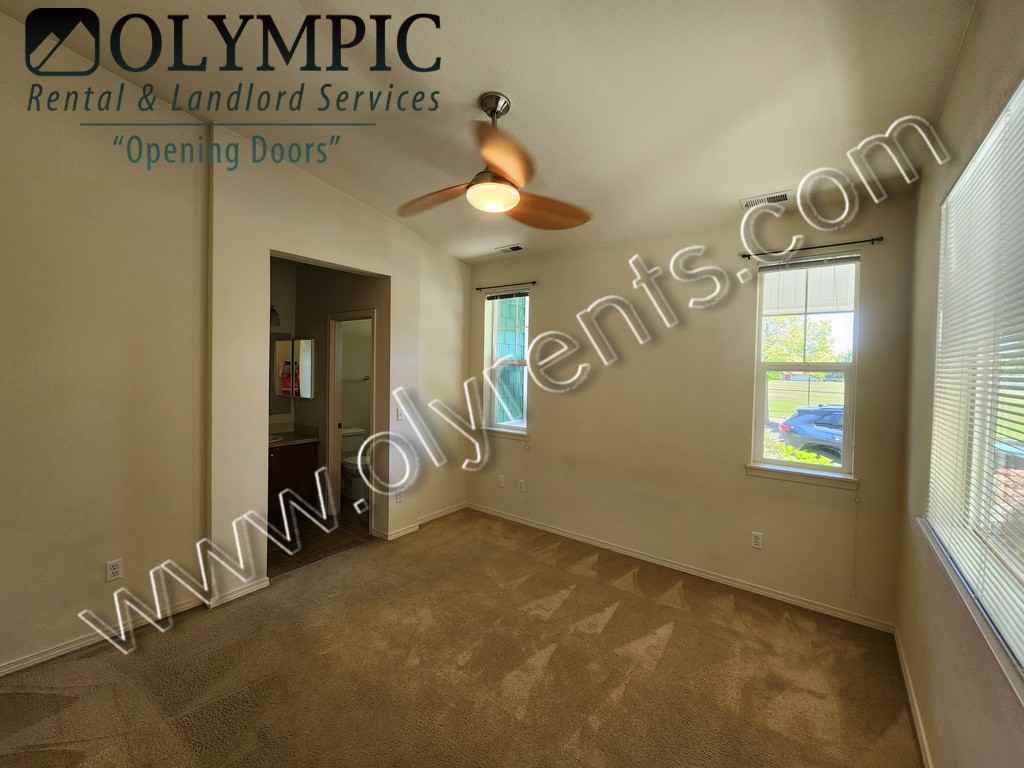 4337 Mckinley St Ne - Photo 6 of 24