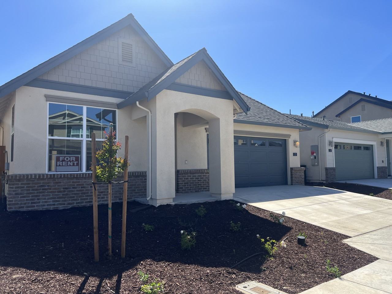 17 Pepper Tree Ct - Photo 2 of 7