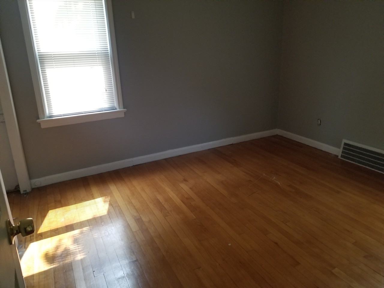 2611 Brookdale Ave - Photo 5 of 7