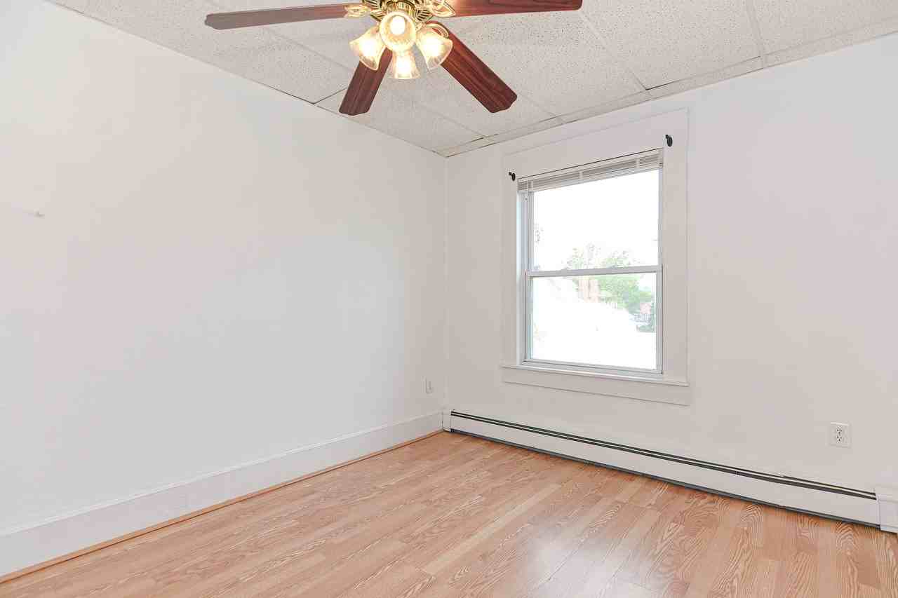 9 Creedway St - Photo 3 of 35