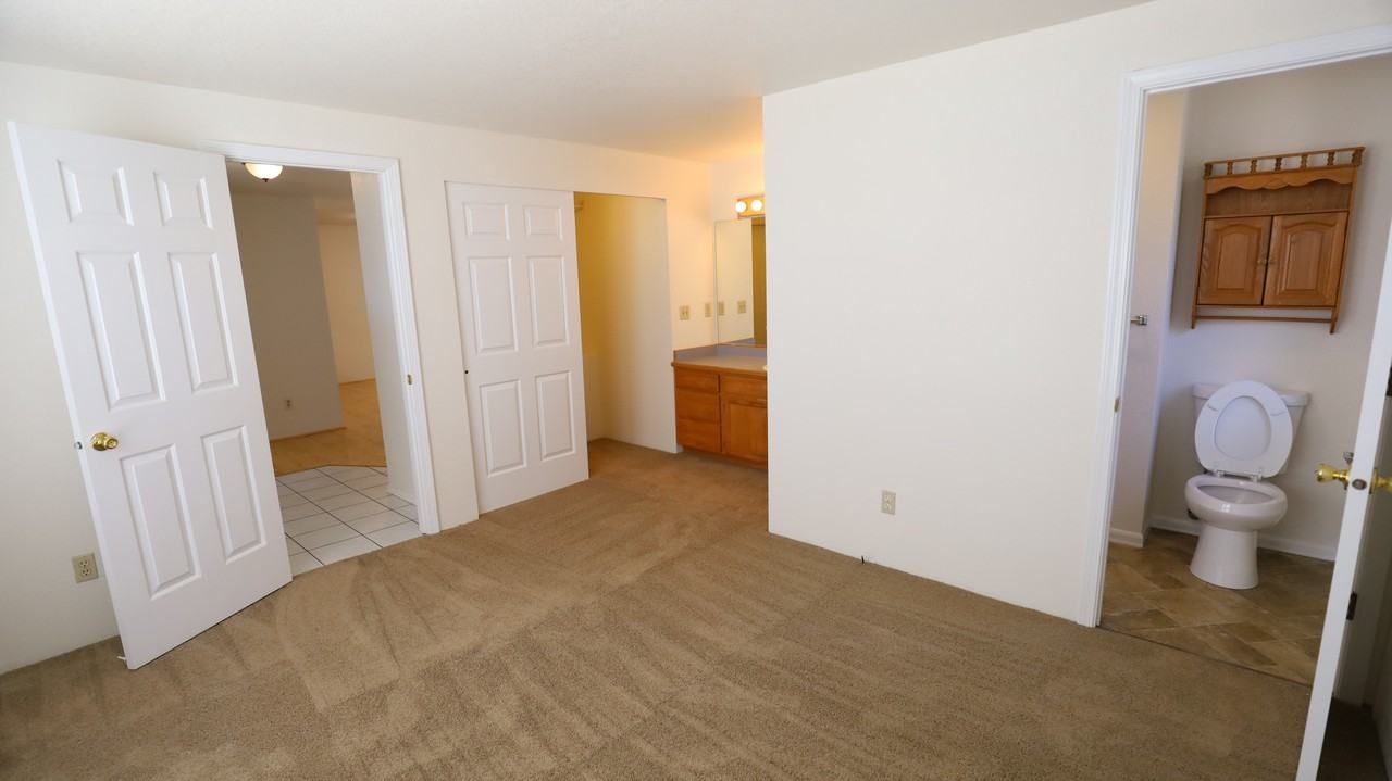 724 Sw Larch Rd - Photo 4 of 9