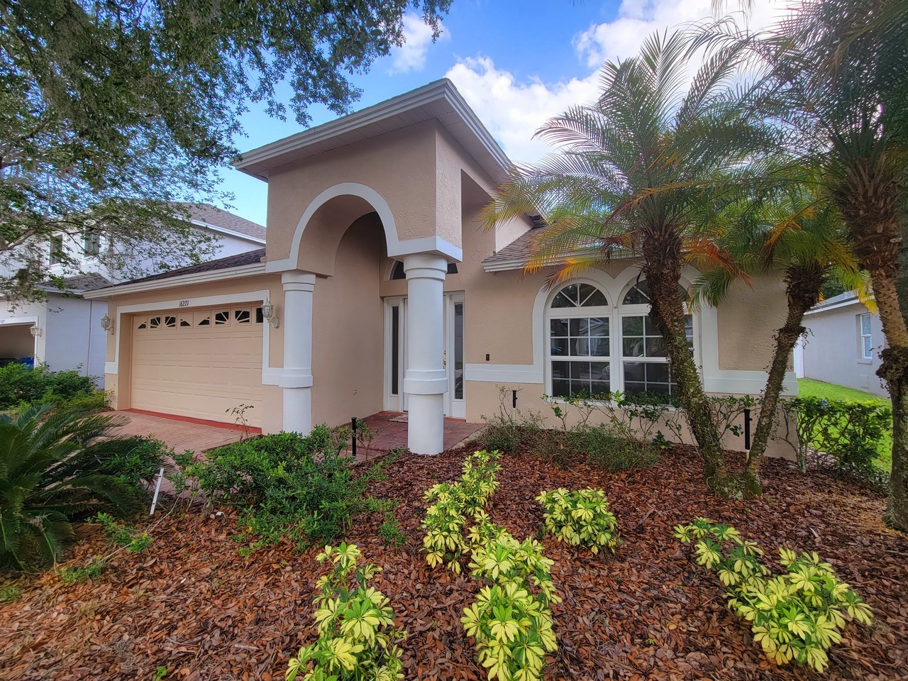 16221 Nottingham Park Way - Photo 2 of 50