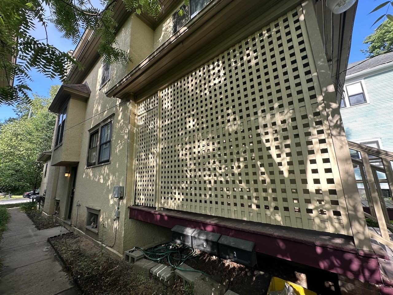 718 W Kalamazoo Ave - Photo 3 of 4