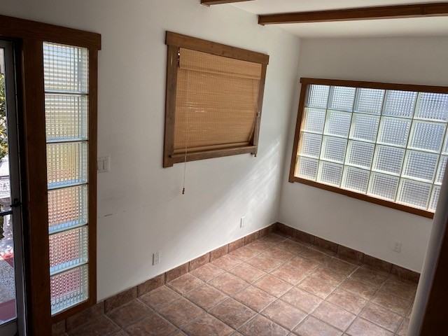 27 Hurricane St - Photo 4 of 36