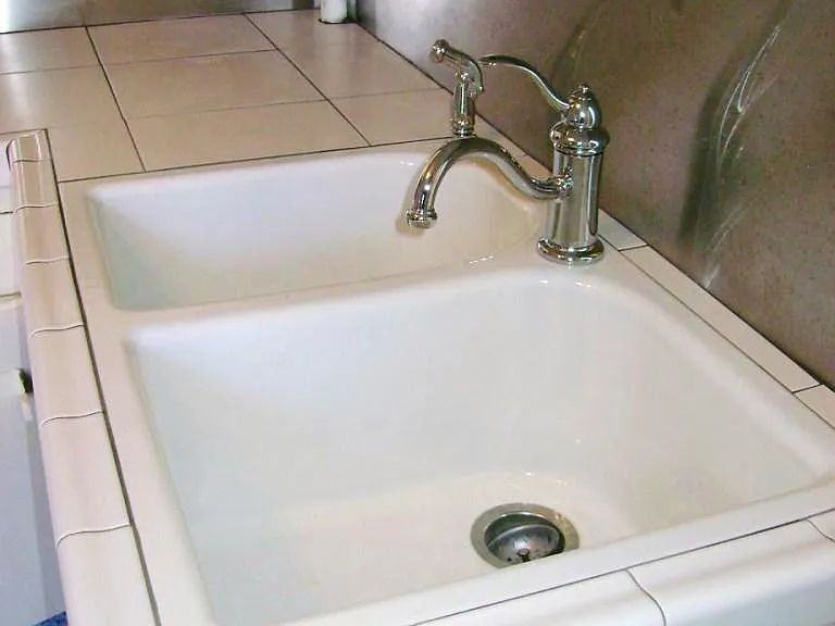 1372 S 300 E #NA - Photo 3 of 15