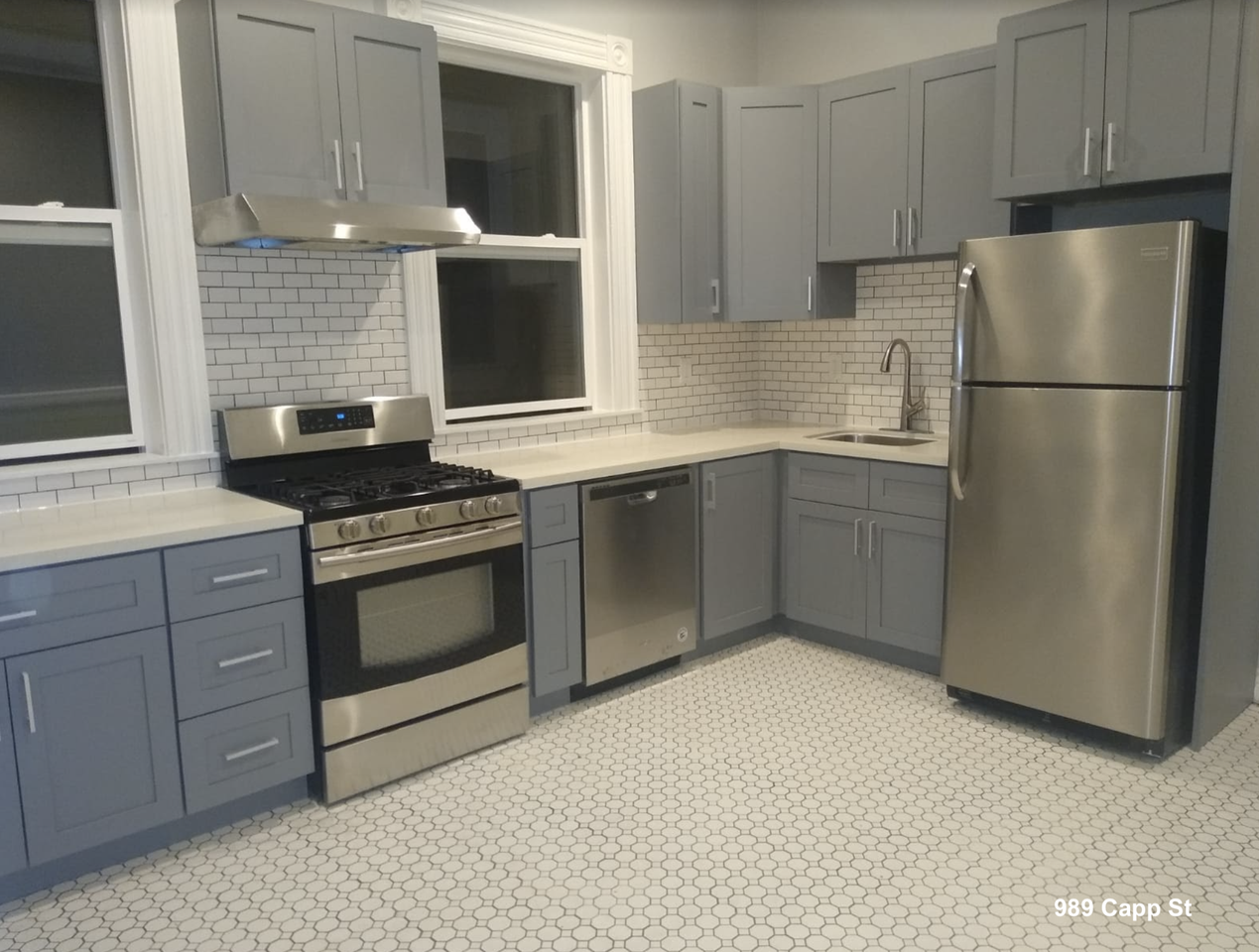 989 Capp St #989 - Photo 2 of 13