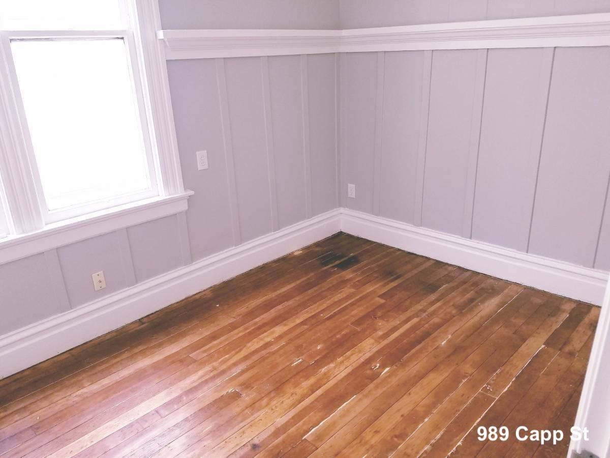 989 Capp St #989 - Photo 4 of 13