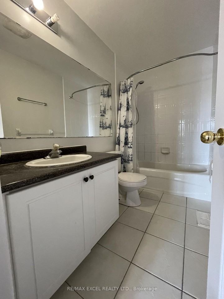 353 Bur Oak Avenue ## - Photo 3 of 6