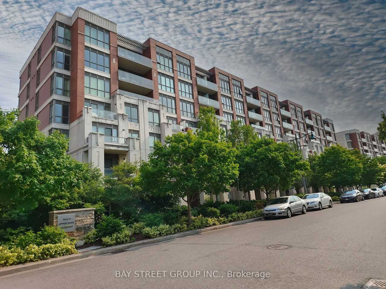 39 Upper Duke Crescent ##