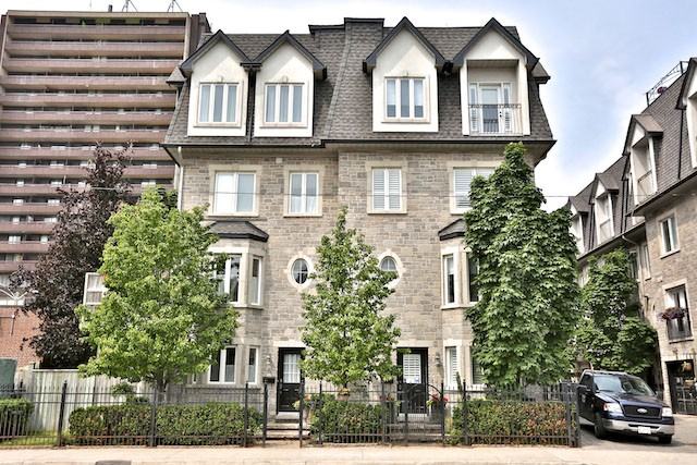 8 Spadina Road #B