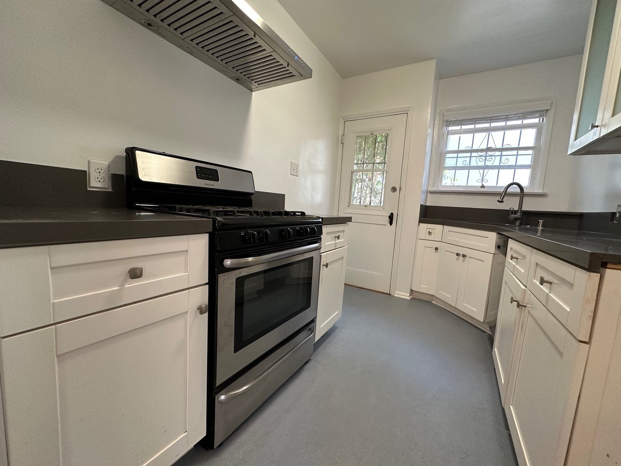 5540 Packard Street #5540 - Photo 5 of 12