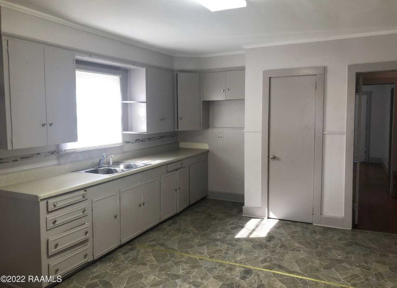 122 E Pershing St #NA - Photo 2 of 3