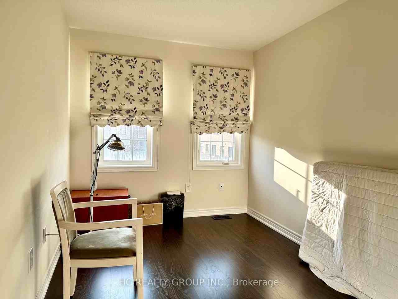 54 Collier Crescent ## - Photo 2 of 6