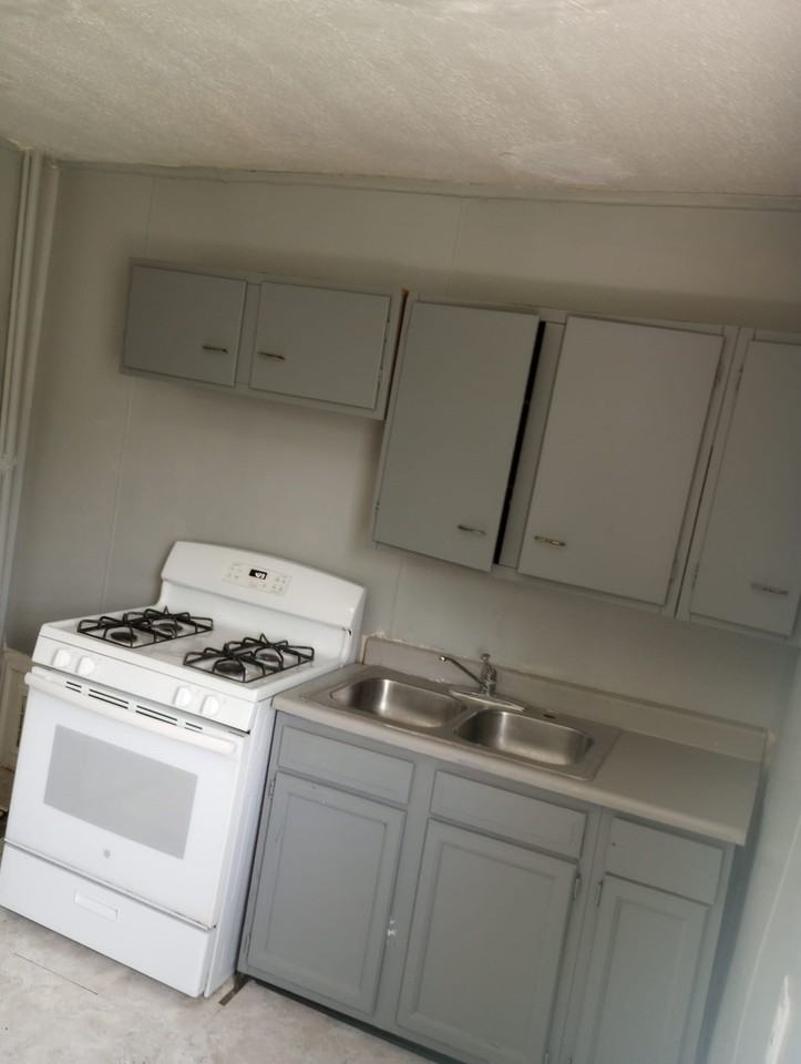 414 N Wayne Ave - Photo 2 of 17