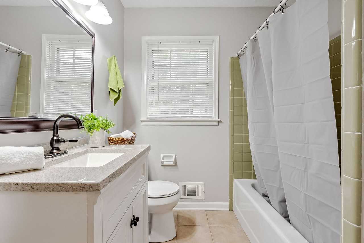 Tyson Dr - Photo 4 of 11