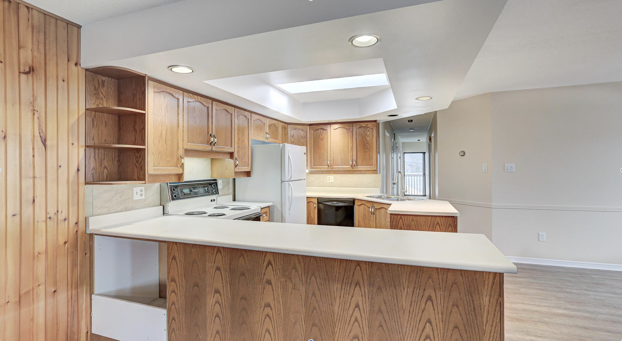 1354 Weston Road - Photo 3 of 10