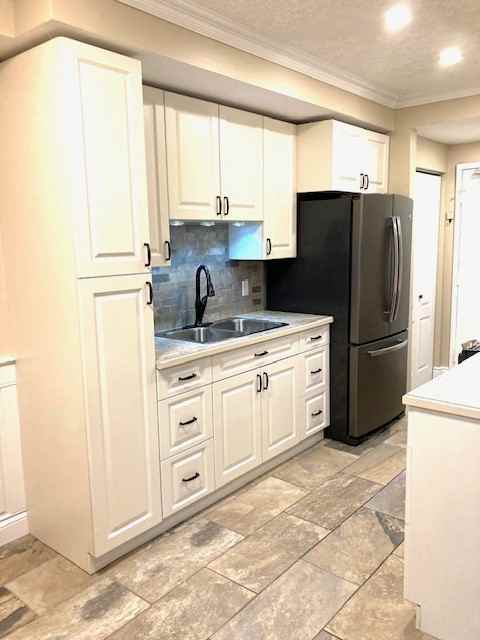 65 Race Street - Photo 2 of 13