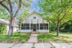 featured image of 318 W Carr Ave