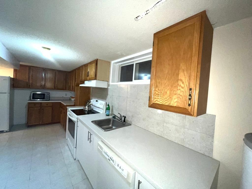 187 Homewood Avenue #BSM - Photo 2 of 6