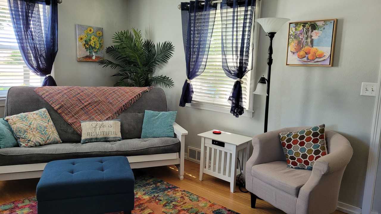 809 1st Ave Nw #NA - Photo 3 of 18