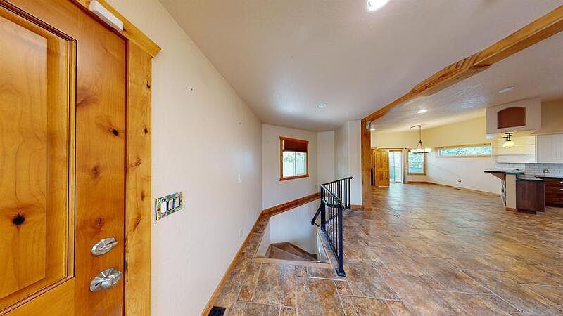 1701 Ivy Pl #NA - Photo 2 of 9