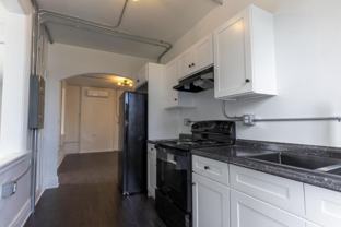 713 Locust St - Photo 1 of 1