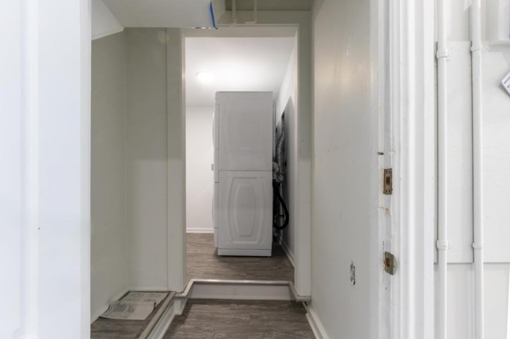 713 Locust St - Photo 4 of 20