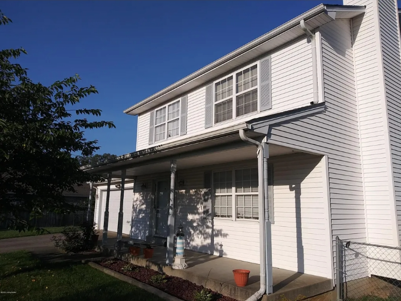 143 Wiltshire Ave - Photo 3 of 13