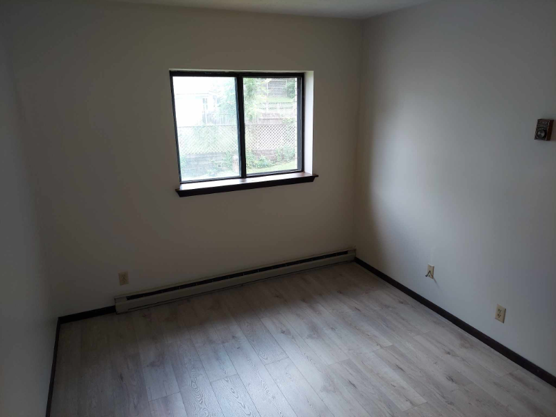 151 Plum St - Photo 2 of 16