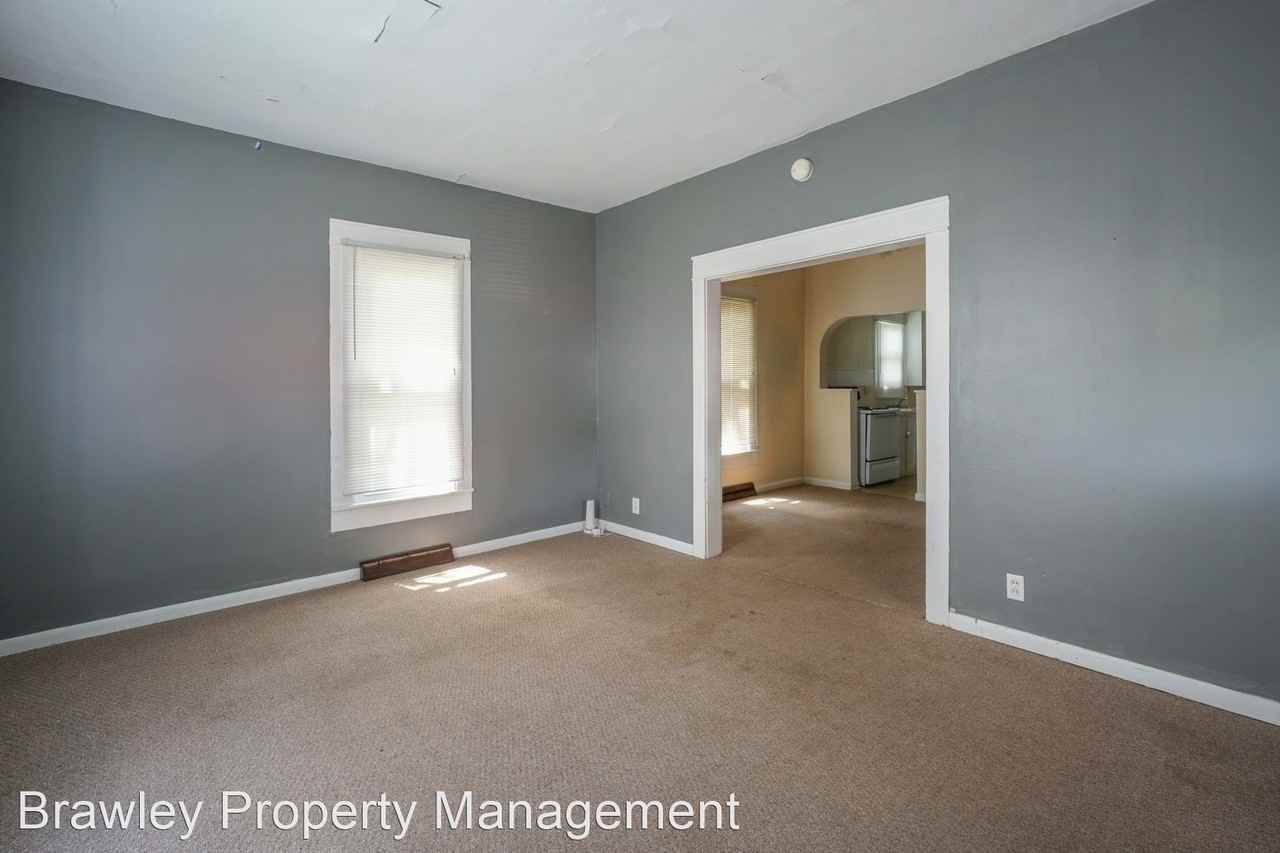 521 N. Dunn St. - Photo 2 of 19