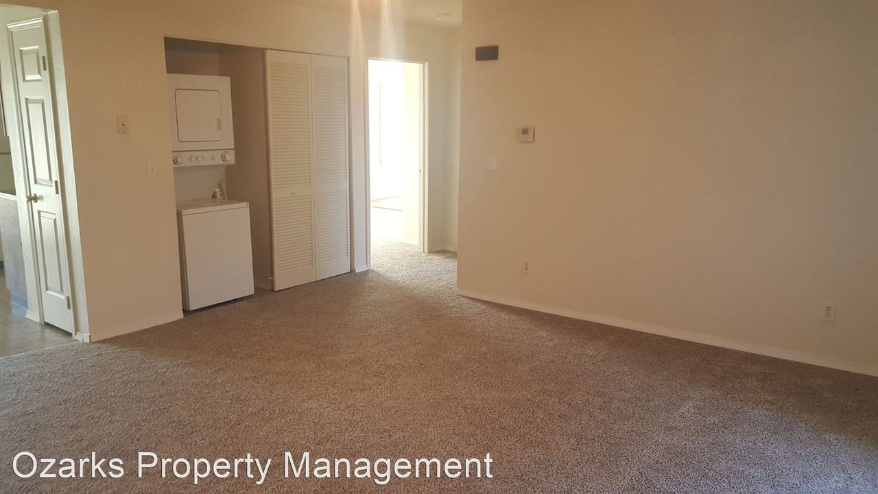 402 Red Maple - Photo 2 of 8