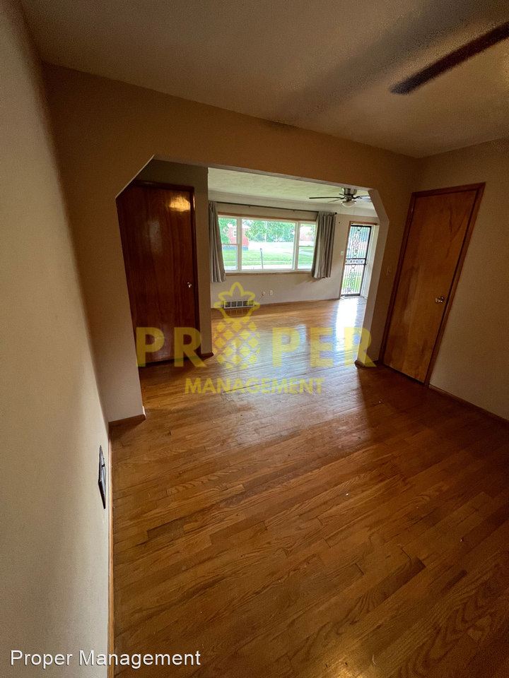 2509 Carnegie St - Photo 3 of 9