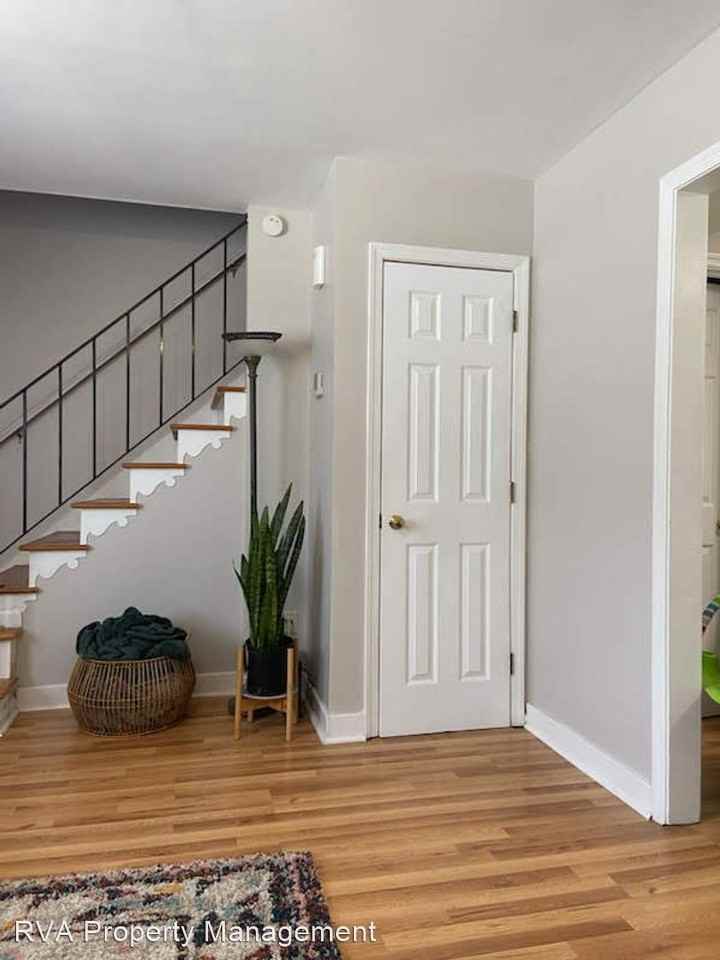 5330 Jovern Drive - Photo 3 of 14