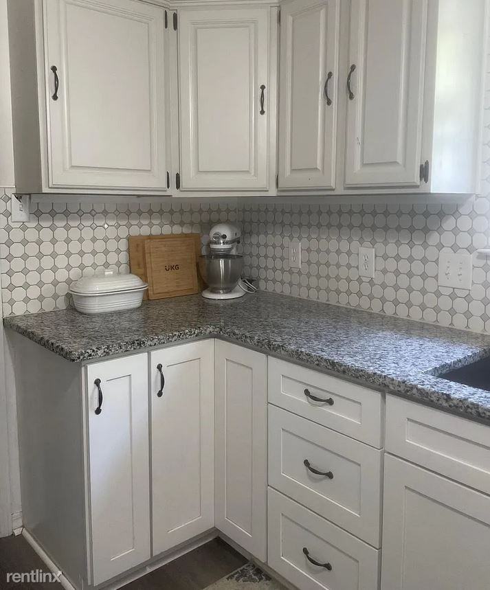 12 Begonia Dr - Photo 2 of 5