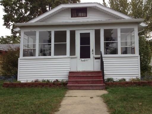 626 S 33rd St - Photo 2 of 14