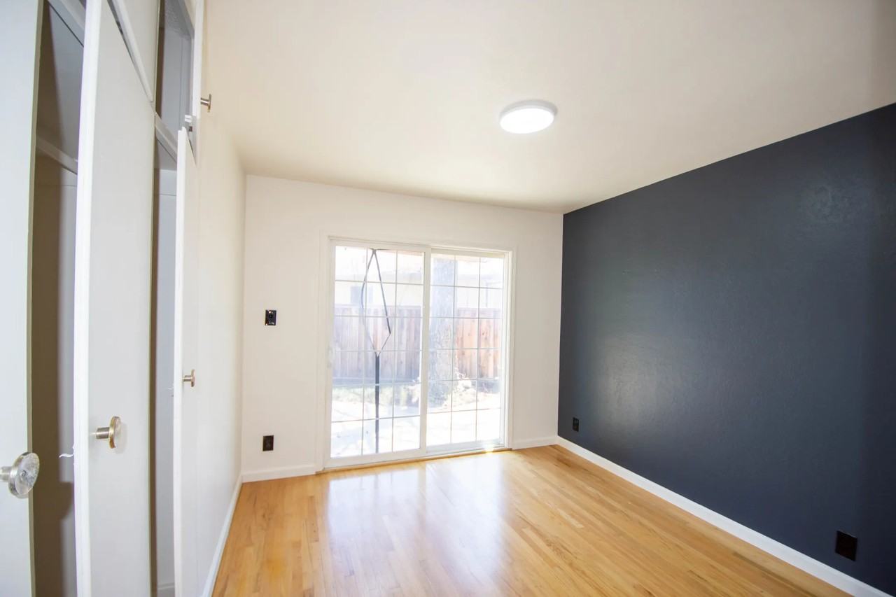 1006 Idlewood Ct - Photo 3 of 8