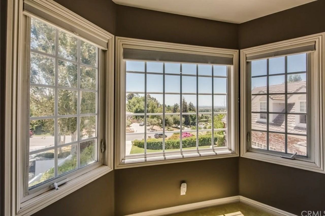 19075 Ridgeview Rd - Photo 2 of 34