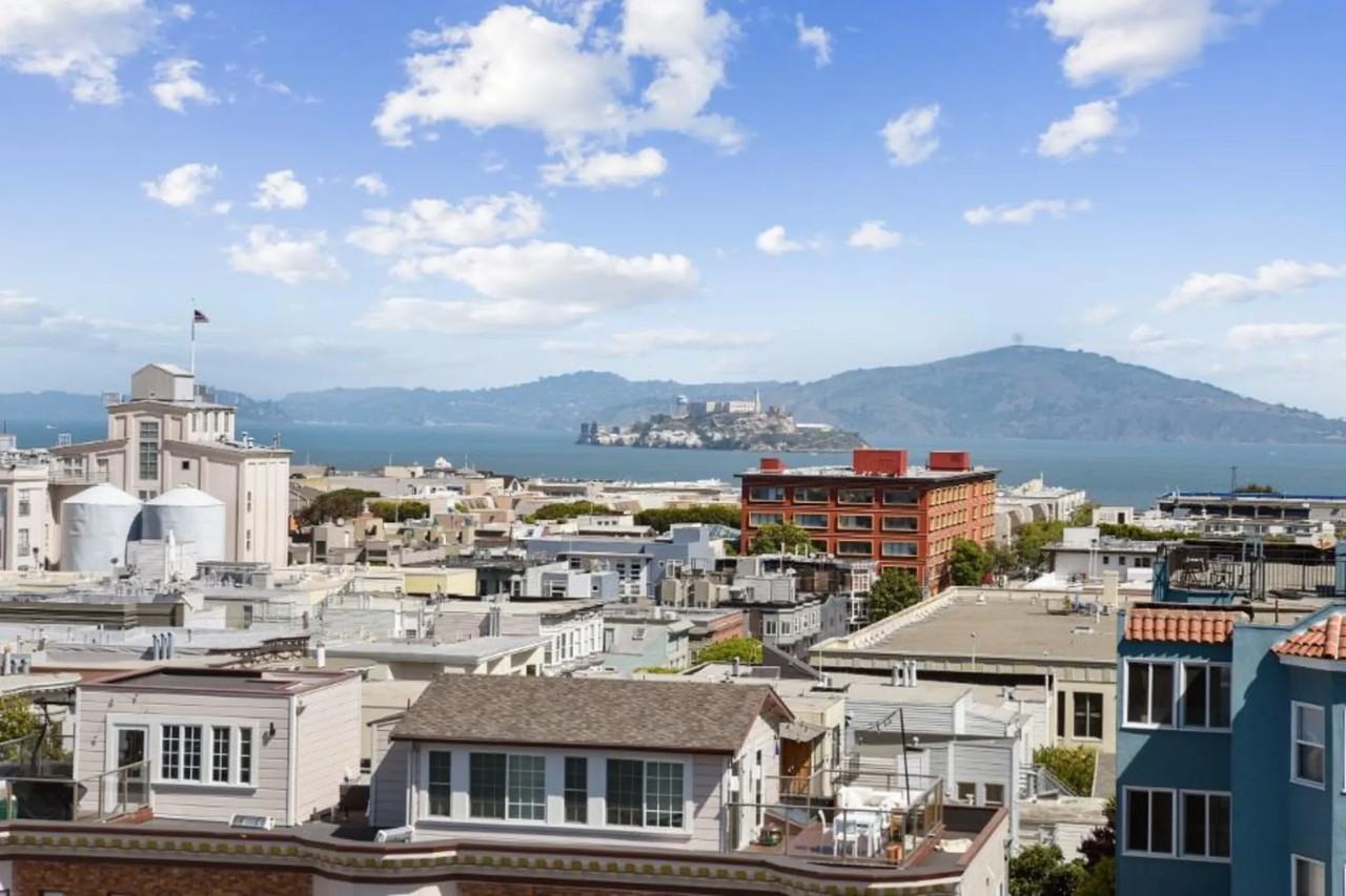 569 Lombard St - Photo 2 of 28