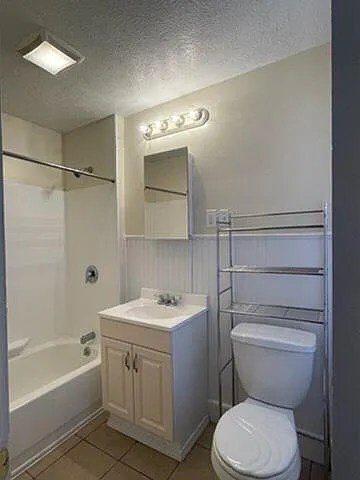 1001 Kenilworth Ave #OH - Photo 2 of 9