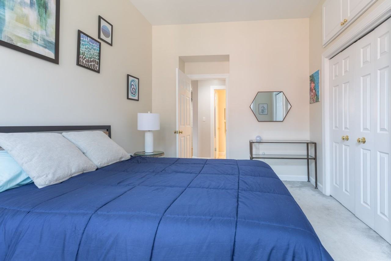 416 Marlborough St #303 - Photo 5 of 12